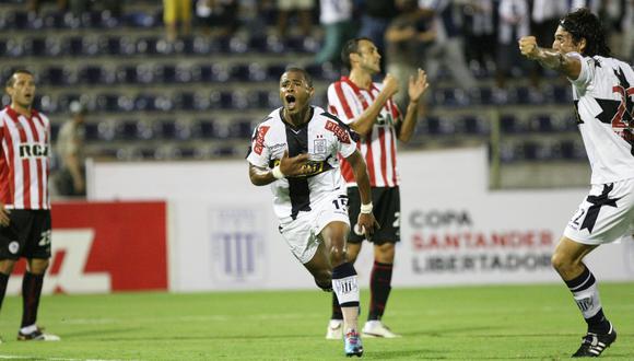 Wilmer Aguirre fue la figura del partido ante Estudiantes, el 'Zorrito' anotó 3 goles. (GEC)