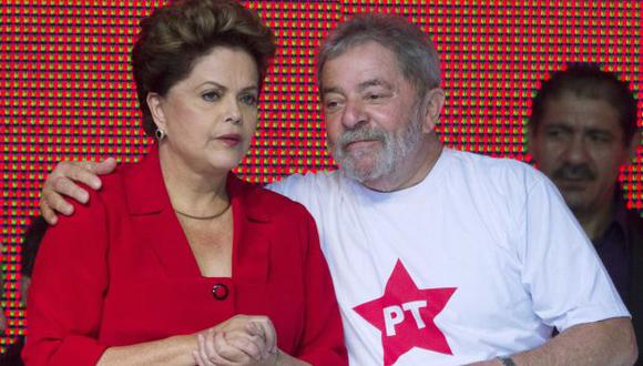 Dilma Rousseff y Lula da Silva durante proclamación de la candidatura. (Reuters)