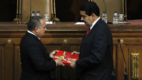 ¿Unidos? Pese a rumores de distanciamiento, Cabello y Maduro volvieron a mostrarse cercanos. (Reuters)