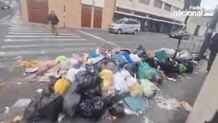 Lima amanece llena de basura tras despido masivo de trabajadores de limpieza (VIDEO)