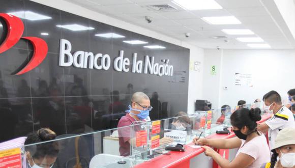 El Banco de la Nación reparte el bono Yanapay Perú. (Foto: GEC)