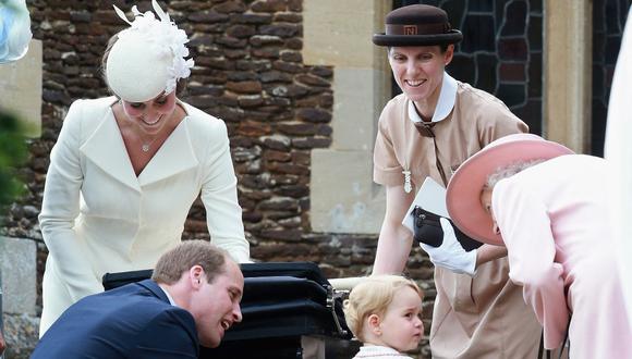 Las niñeras de la realeza británica deben cuidar a pequeños que serán futuros reyes o príncipes. (Foto: AFP)