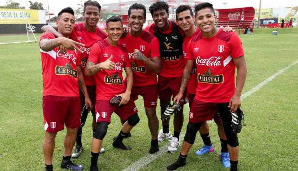 La última práctica de la 'blanquirroja' previa al Perú vs. Uruguay se realizará el lunes. (@SeleccionPeru)