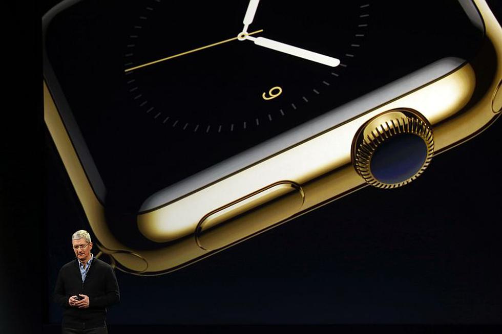 Apple lanzó su reloj inteligente Apple Watch. (AFP)