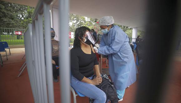 Más de seis millones de peruanos han recibido las dos dosis de vacuna contra la COVID-19. (Foto: Jorge Cerdan / GEC)