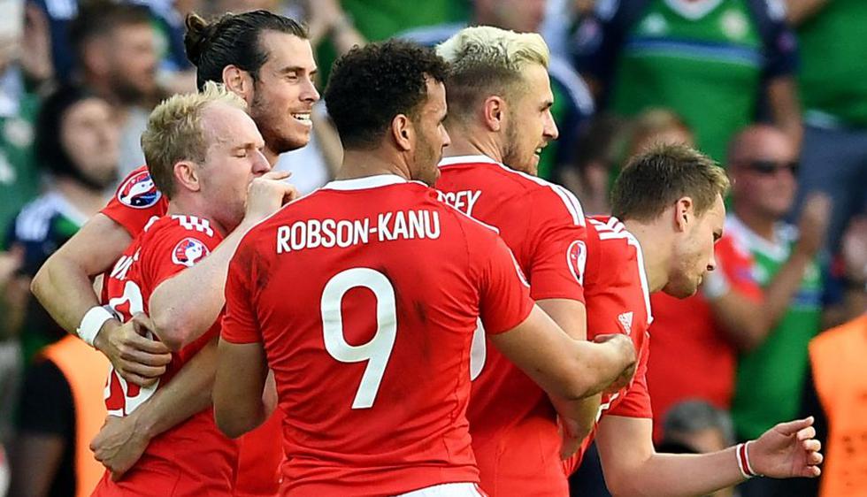 Gales le ganó 1-0 a Irlanda del Norte y pasó a cuartos de final de la Eurocopa 2016. (EFE)