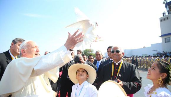 El papa Francisco llegó por la mañana de este sábado al balneario de Huanchaco para oficiar misa. (Presidencia)