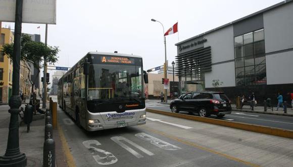 Buses de la ruta A pasarán por Alfonso Ugarte por procesión. (Perú21)
