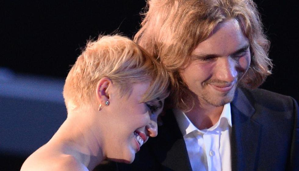 Parece que ni las buenas obras salvan a Miley Cyrus de la polémica. (AFP)