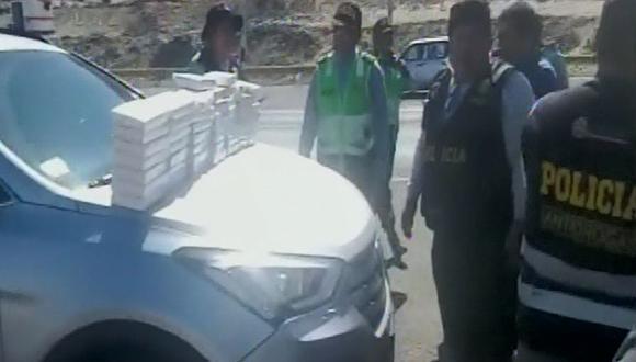 Agentes incautaron 51 kilos de clorhidrato de cocaína colocada al interior de un vehículo. (Captura: Canal N)