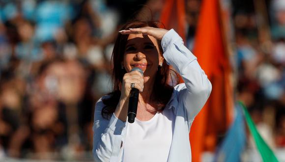 La ex presidenta Cristina Fernández de Kirchner no encabeza los primeros resultados oficiales de las elecciones legislativas (Reuters).