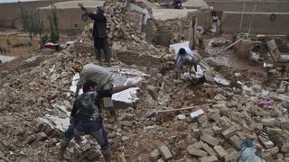 Afganistán: Al menos 13 muertos por sismo de 5.7 grados