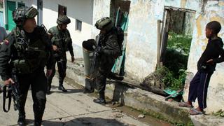 Mueren siete soldados en combates con las FARC en víspera de liberación