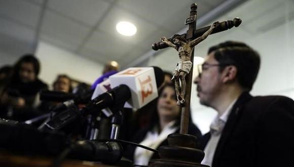 La Iglesia chilena atraviesa una dura crisis a causa de los abusos cometidos por miembros del clero que llevó a todos los obispos a poner sus cargos a disposición del papa Francisco. | Foto: AP / Referencial