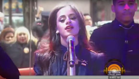 Susy Díaz sorprendió con divertido cameo en televisión de EEUU durante presentación del grupo ‘Fifth Harmony’. (Captura de video)