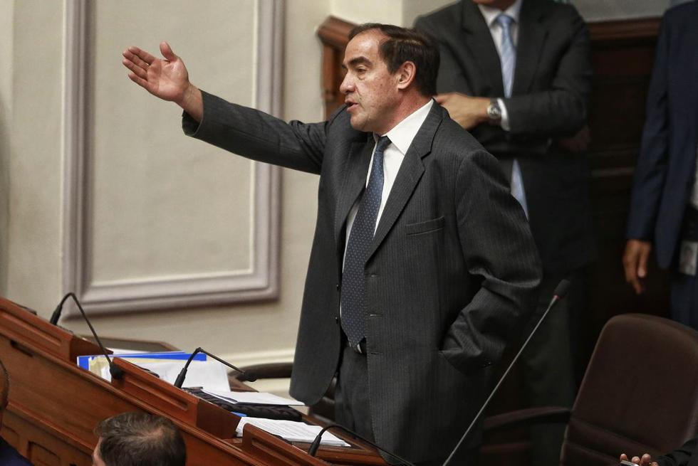 Yonhy Lescano y Mauricio Mulder protagonizaron un intercambio de insultos, gritos y acusaciones en el Congreso. (Captura/Canal N)