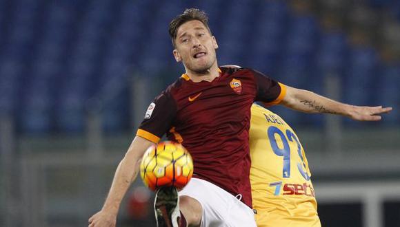 Francesco Totti explotó y exigió más respeto al entrenador de la Roma. (Reuters)