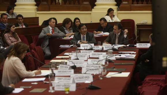 64% de los peruanos desaprueba desempeño del Congreso, según encuesta Gfk. (Perú21)