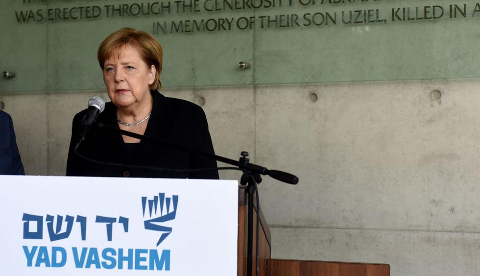 Merkel visitó el memorial del Holocausto de Israel y habló de la "responsabilidad eterna" de su país de recordar la tragedia y oponerse al antisemitismo. (Foto: AFP)