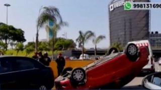 San Isidro: Dos heridos deja choque de automóviles en la Vía Expresa