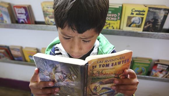 La cifra de peruanos que leen es dramáticamente baja. Foto: Andina