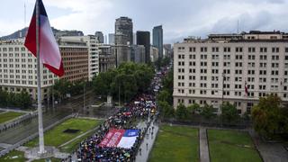 Miles de manifestantes encabezan tercera marcha en contra de las AFP en Chile