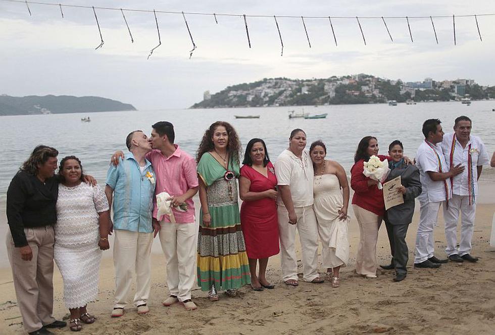 20 parejas homosexuales se casaron el pasado viernes en Acapulco. (AFP)