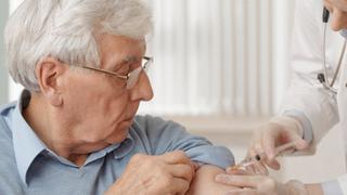Vacunas contra el neumococo no solo son para menores de edad sino también para adultos mayores