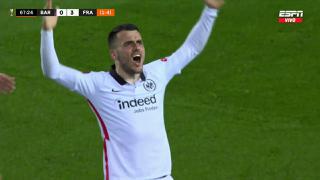 Filip Kostic puso el 3-0 del Frankfurt vs. Barcelona por la Europa League [VIDEO]