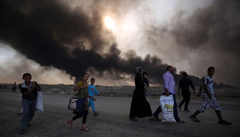 Dos muertos y cientos de intoxicados en Irak tras incendio provocado por el Estado Islámico. (AFP)