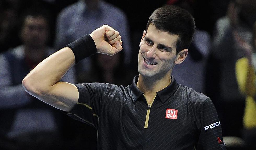 Novak Djokovic venció a Stanislas Wawrinka y se acerca a semifinales del Masters de Londres. (EFE)