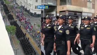 Gran contingente policial ingresa a la plaza San Martín en medio de cánticos | VIDEOS
