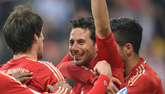 Pizarro la pasa bien en el Bayern Munich. (AP)