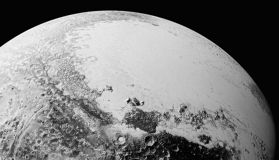 La NASA reveló nuevas imágenes de Plutón captadas por la sonda New Horizons y que son consideradas las más nítidas del planeta enano. (NASA)