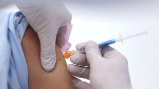 Ministerio de Salud acordó la compra de 20 millones de vacunas Pfizer contra el COVID-19 