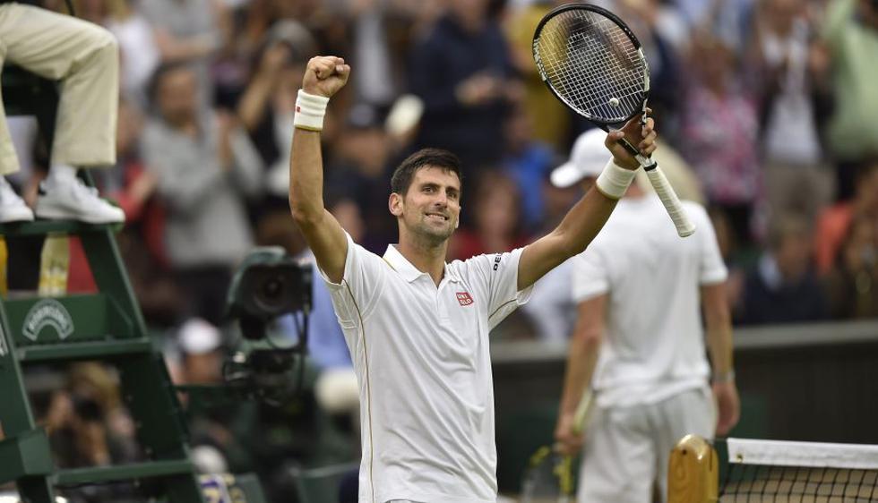 Novak Djokovic venció a Adrian Mannarino y sigue haciendo historia en Wimbledon. (EFE)