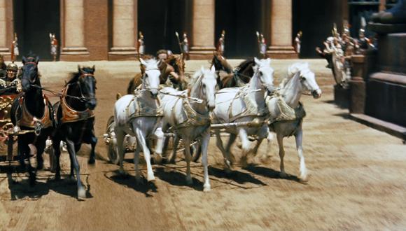 La escena cumbre de Ben Hur es cuando se desarrolla la carrera de coches en el coliseo romano. (Foto: Captura de video)
