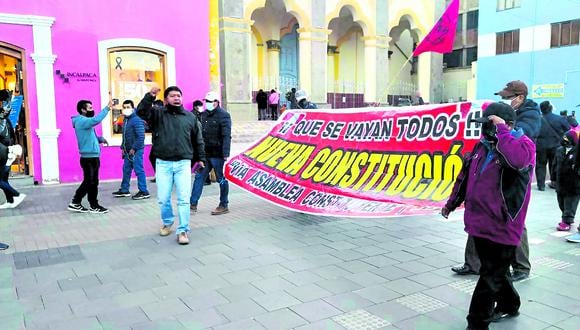 En acción. El 22 de mayo, César Tito encabezó movilización en Puno a favor de la candidatura de Perú Libre.