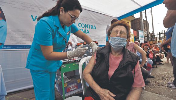 La coordinación del Comando Vacuna, la experiencia de la UNMSM y la labor del Ejecutivo les dan una esperanza a peruanos. (FOTO: Violeta Ayasta)
