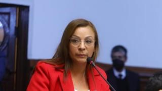 Congresista Kira Alcarraz solicita informe sobre inasistencias del personal de confianza de la bancada Somos Perú