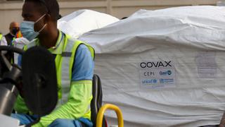Covax apoya la vacuna de AstraZeneca y continúa entrega de dosis a países con economías débiles