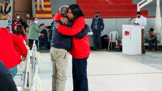 Betssy Chávez dio un abrazo efusivo a Aníbal Torres tras discurso, pero no saludó a Dina Boluarte