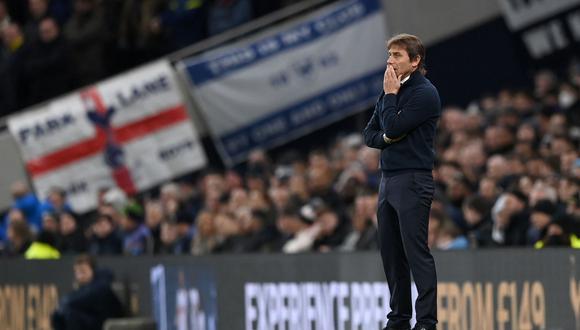 Antonio Conte reveló cómo entrena con Tottenham ante las bajas por COVID-19. (Foto: EFE)