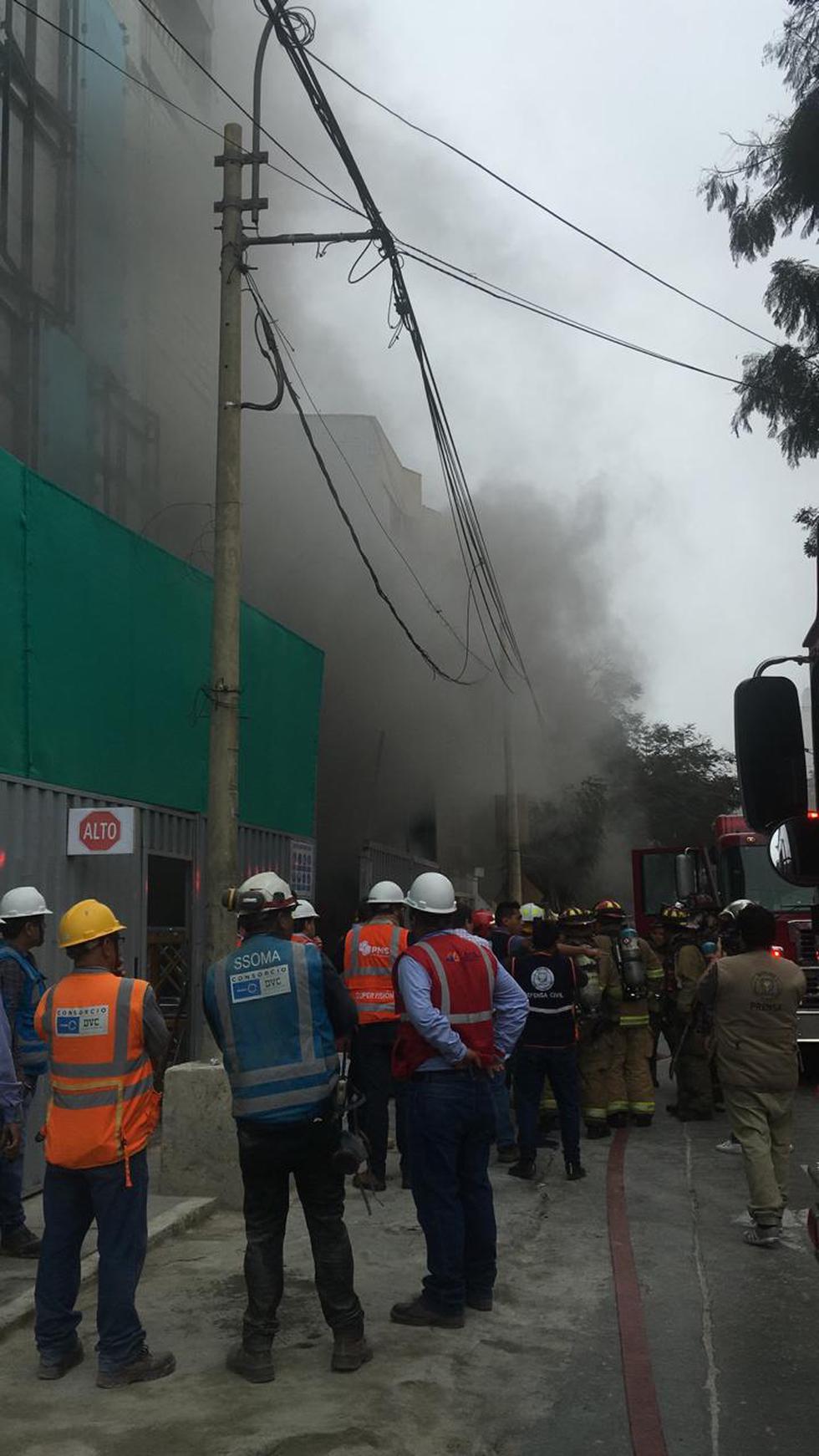 Incendio se registra en el sótano de un edificio en Miraflores LIMA