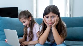 Los niños en la era digital: ¿Cuáles son los riesgos de acerarlos a la tecnología sin una adecuada supervisión?