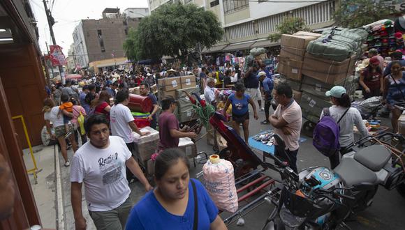 “Según estudios recientes, la pobreza en el Perú se ha vuelto urbana. Antes, la migración de las zonas rurales a las ciudades significaba una mejora en las condiciones de vida”. (FOTO: GEC)
