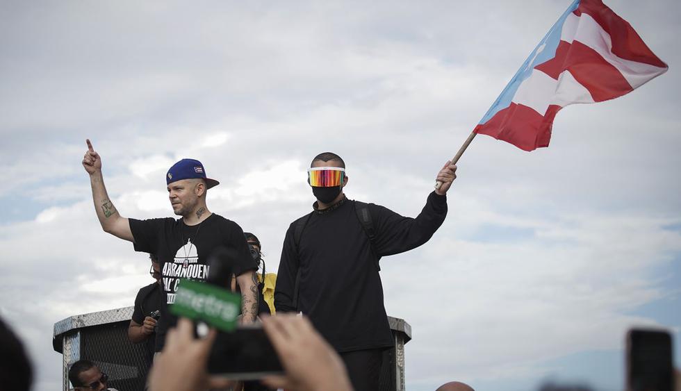 Residente y Bad Bunny lanzan "Bellacoso", un enérgico tema tras las protestas en Puerto Rico. (Foto: AFP)