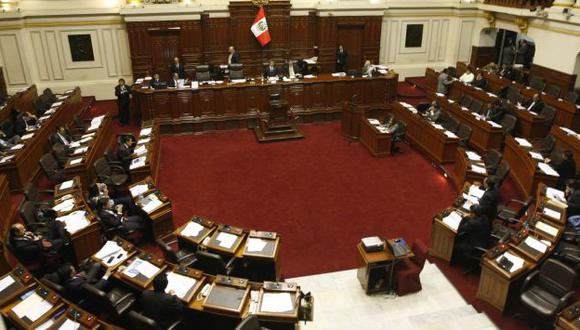 Congreso aprobó prohibir la reelección inmediata de presidentes regionales. (Perú21)
