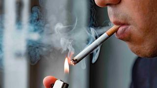 Fumadores son más propensos a desarrollar síntomas graves de COVID-19