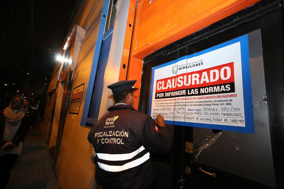 La Municipalidad de Miraflores clausuró diversos bares y discotecas ubicadas en el pasaje San Román, conocido como la 'calle de las pizzas'. (Foto: Andina)